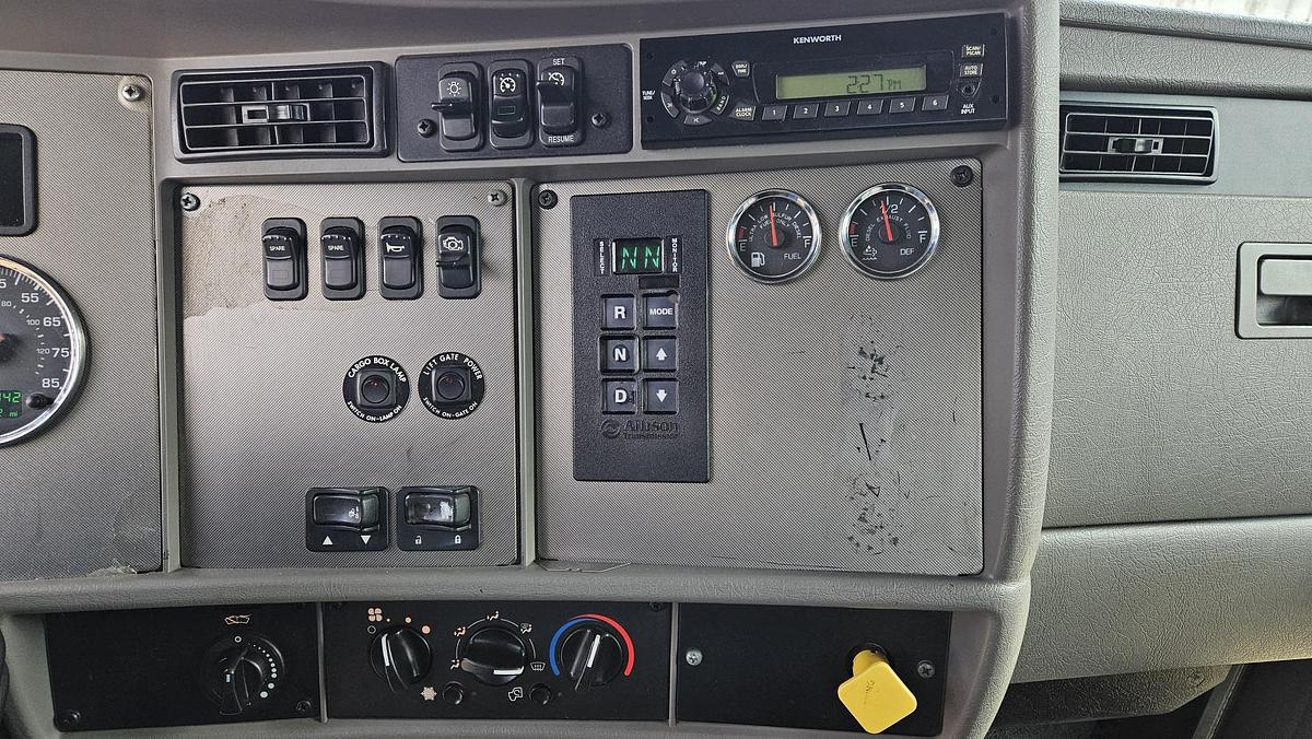 Used 2012 Kenworth T370 Flatbed