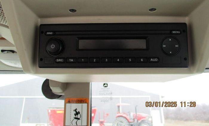 Used 2017 JOHN DEERE 6110M