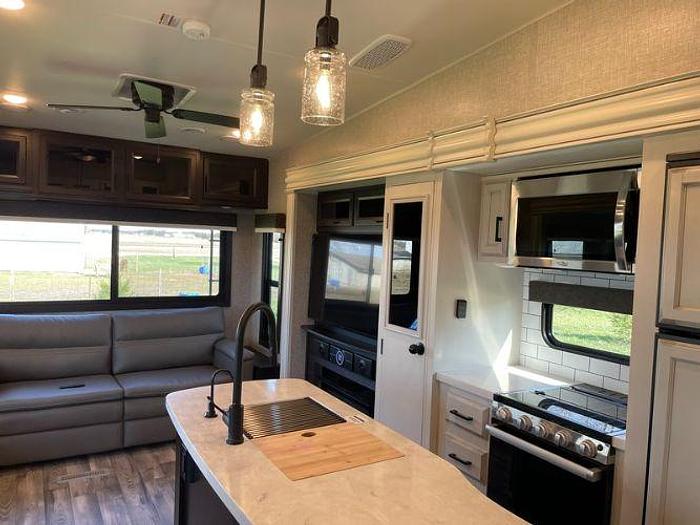 Used 2022 Jayco Eagle 355MBQS