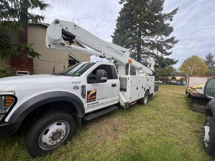 Used 2018 Ford F550 Super Duty with Duralift Model DPM2 47DU