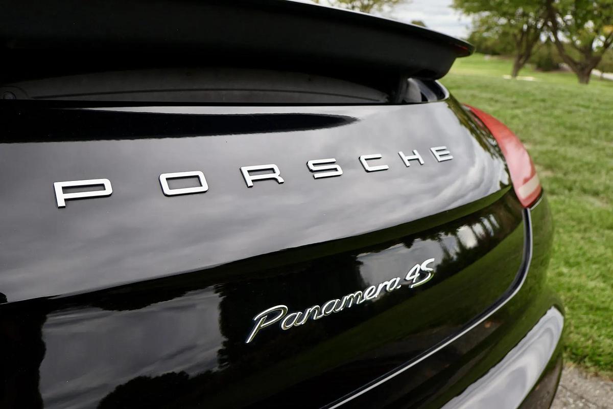 Used 2014 Porsche Panamera 4s Executive