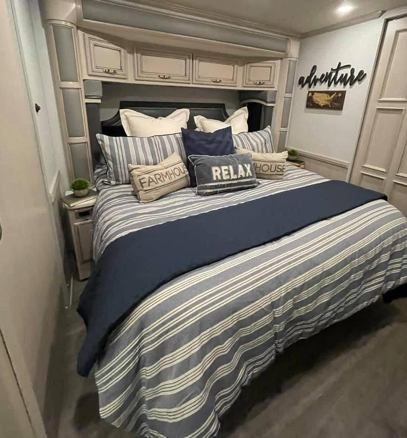 Used 2021 Newmar Kountry Star 3709 Class A Motorhome