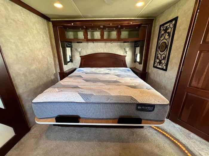 Used 2011 Winnebago Tour 42QD