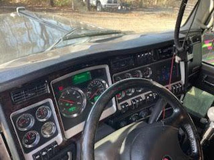 Used 2018 KENWORTH W900
