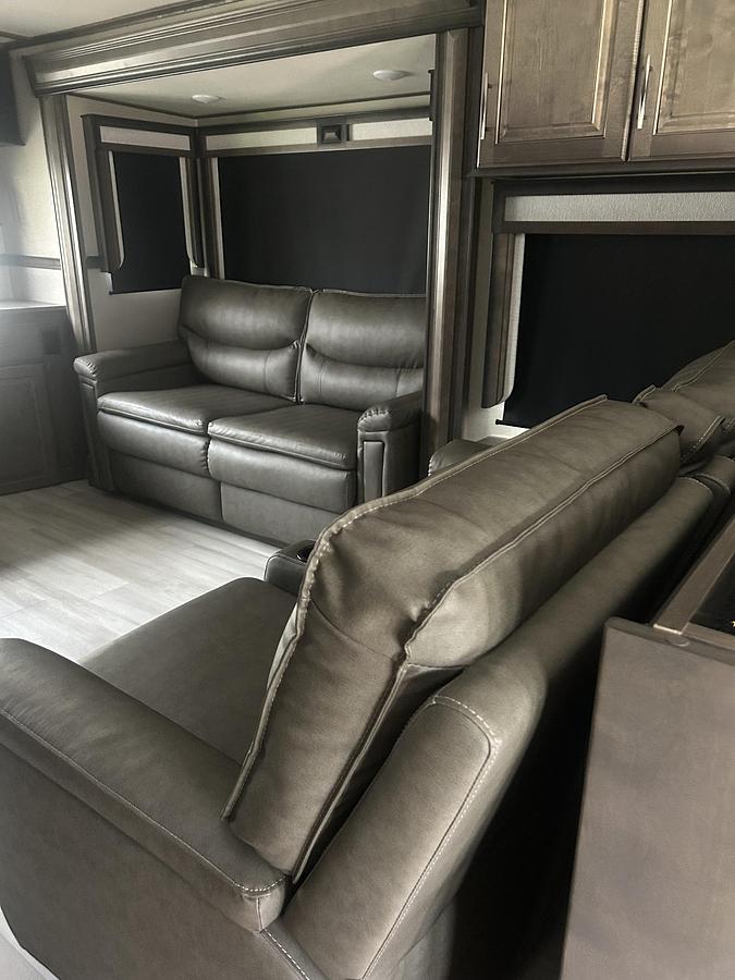 Used 2022 Grand Design Solitude 375RES-R Fifth Wheel