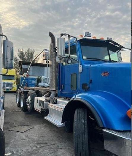 Used 2014 Peterbilt 367
