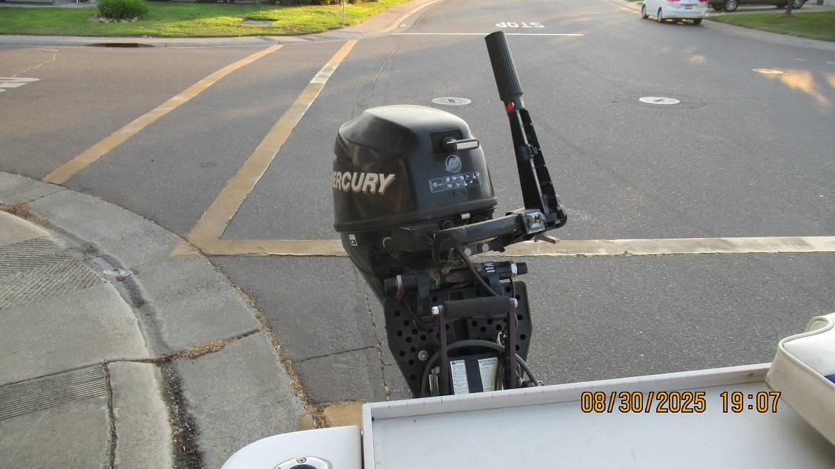 Used 2000 Sea Swirl Striper