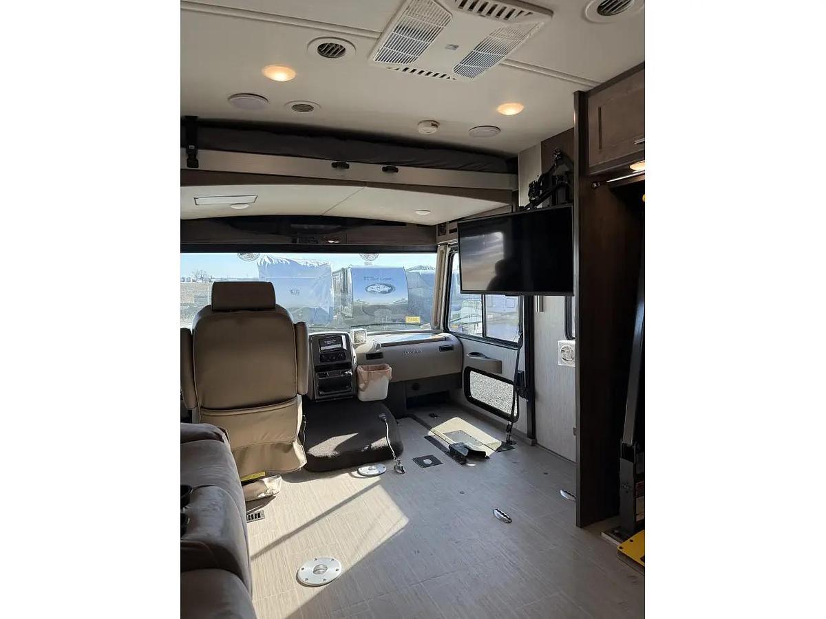 Used 2021 Winnebago Adventurer 30T Class A Motorhome