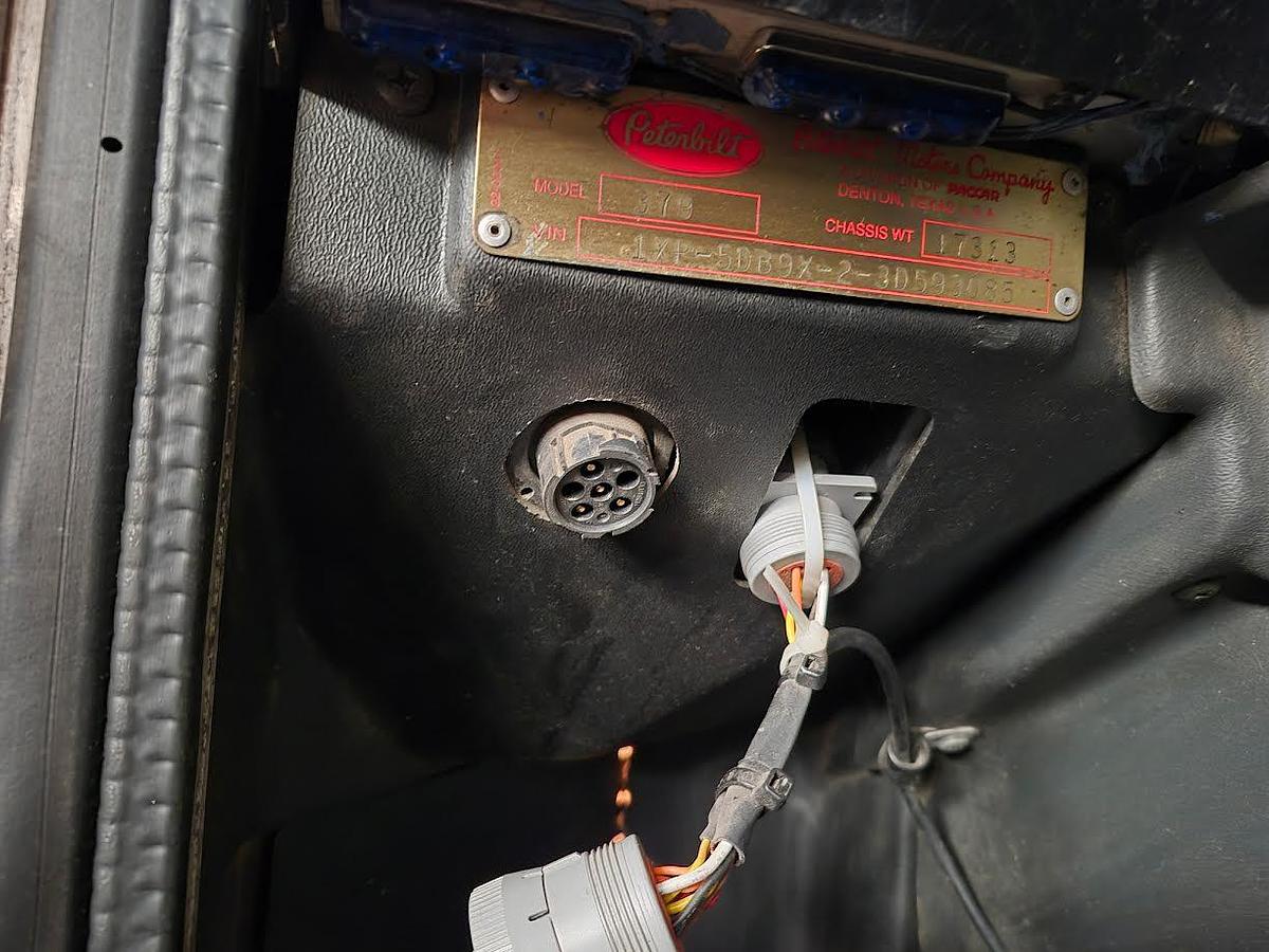 Used 2003 Peterbilt 379EXHD