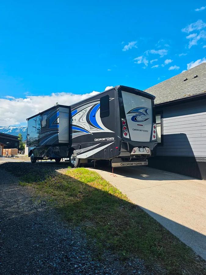 Used 2022 Forest River Georgetown GT7 Class A Motorhome