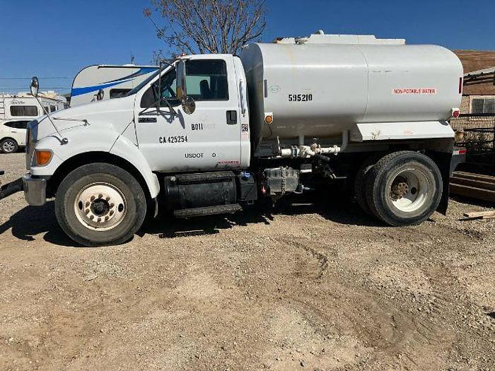 Used 2013 Ford F750 Water Truck