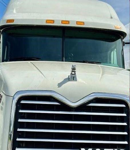 Used 2016 Mack Pinnacle CXU613