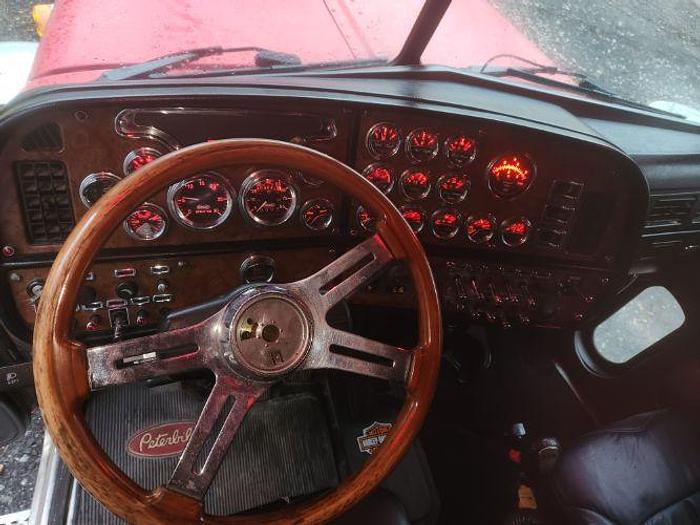 Used 2001 Peterbilt 379 American Class