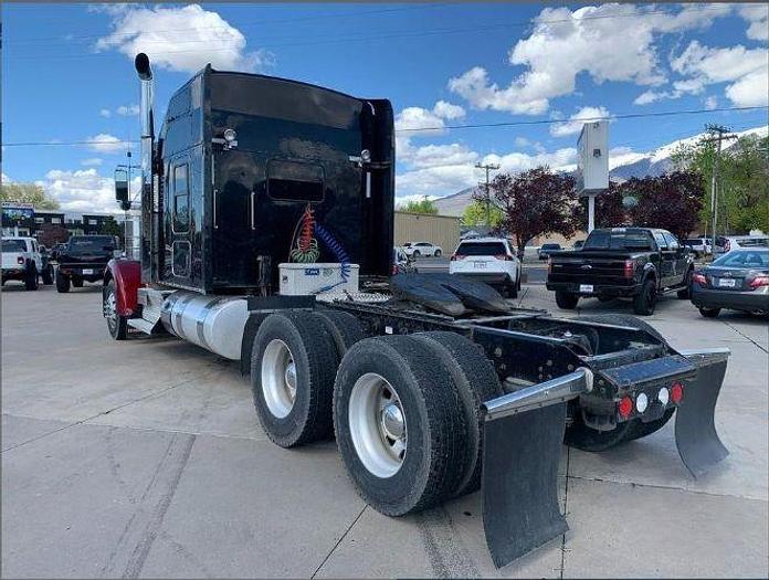 Used 2019 KENWORTH W900L