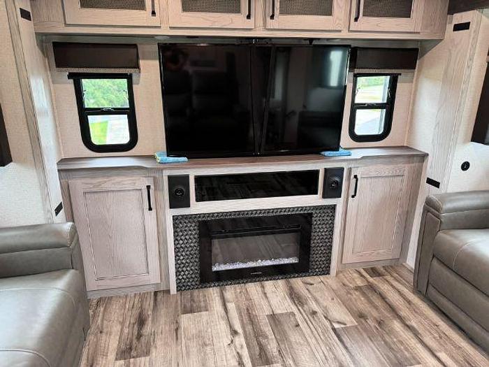 Used 2023 Keystone Montana High Country 373RD