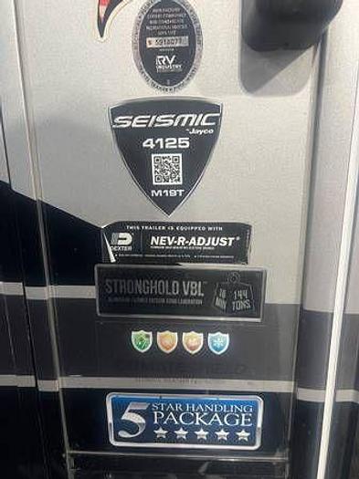 Used 2021 Jayco SEISMIC 4125 TOY HAULER 45 Foot