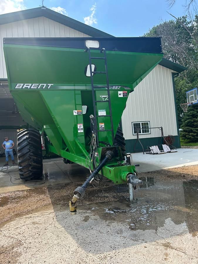 Used 2000 Brent 882 Grain cart