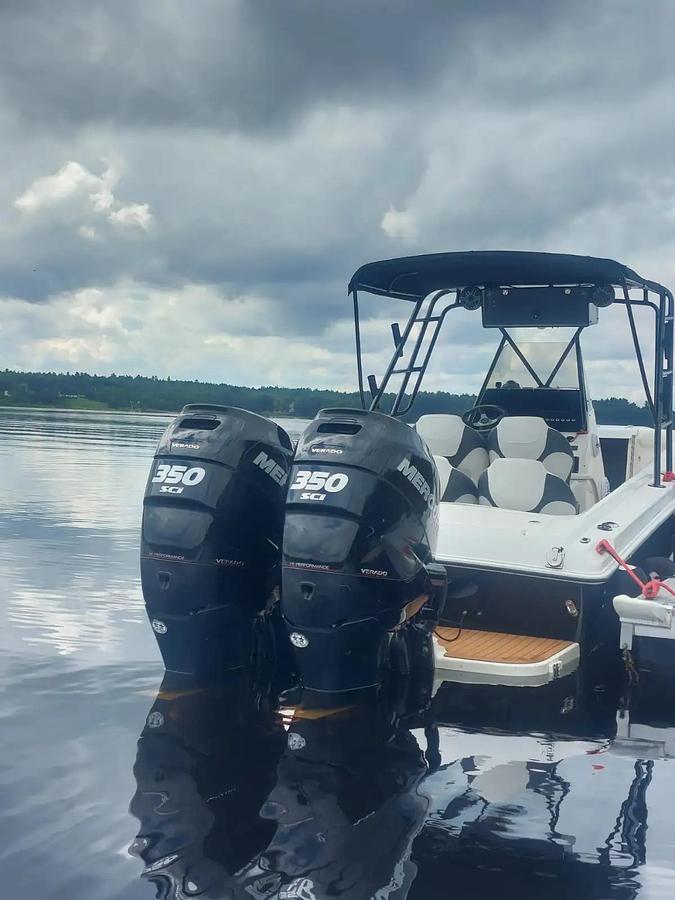Used 1998 Scarab 302 Center Console