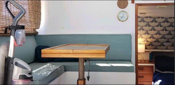 Used 1977 Tollycraft Tri-Cabin Liveaboard