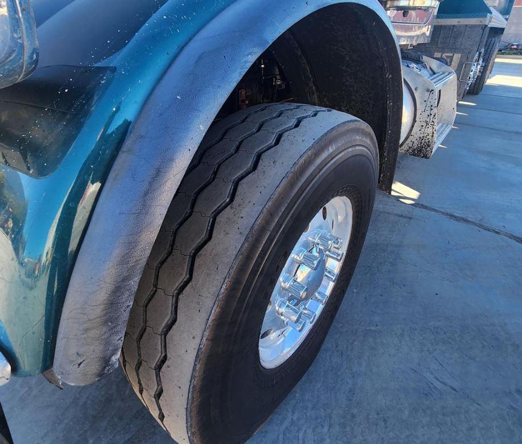 Used 2020 Peterbilt 389