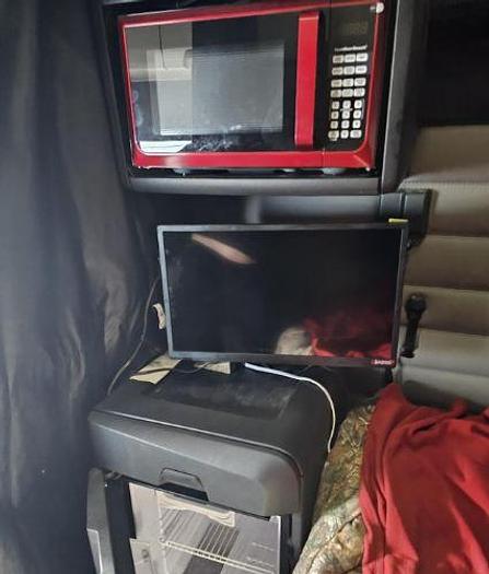 Used 2020 Freightliner CASCADIA 126