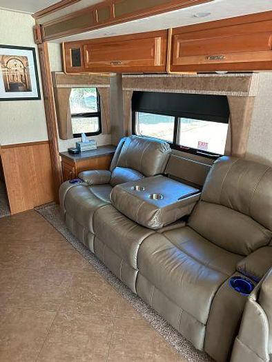 Used 2015 36' Fleetwood Bounder 35K