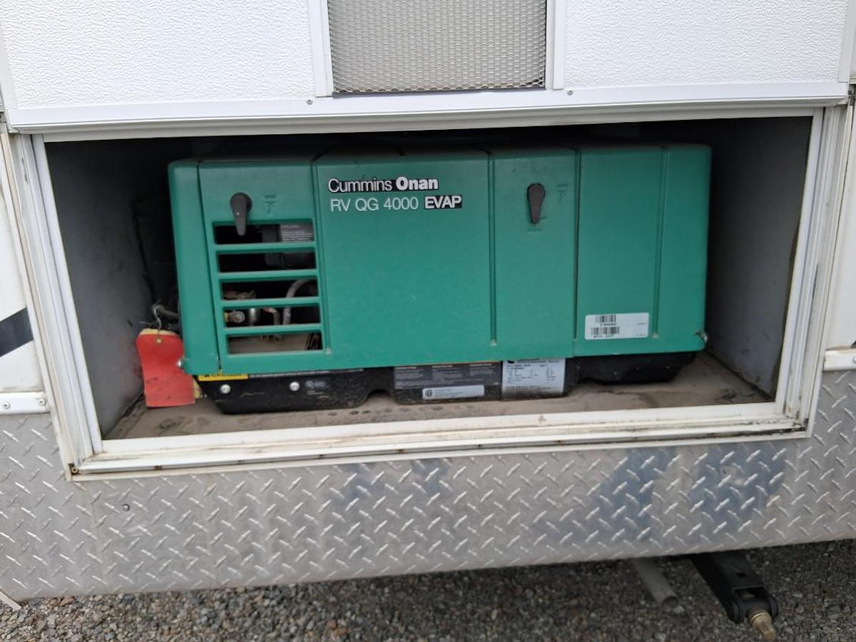 Used 2014 Keystone Energy 33" Ft Toy Hauler