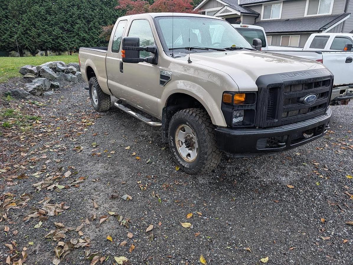 Used 2008 Ford F-250 Super Duty XLT 4X4 SuperCab and Chassis