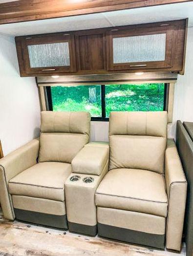 Used 2020 Coachmen Pursuit 31TS