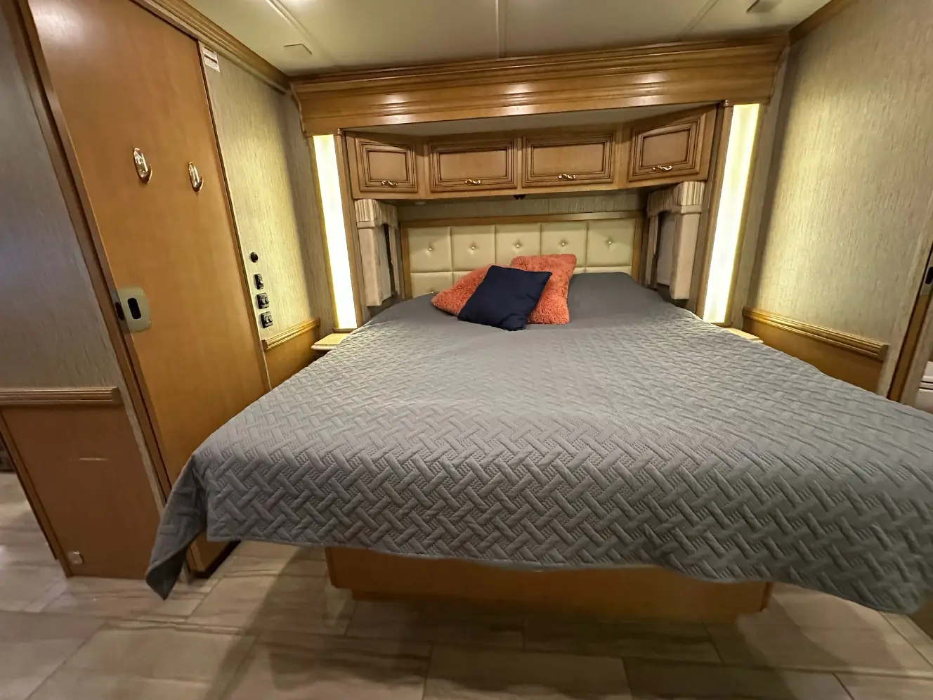 Used 2015 Newmar Ventana 4002