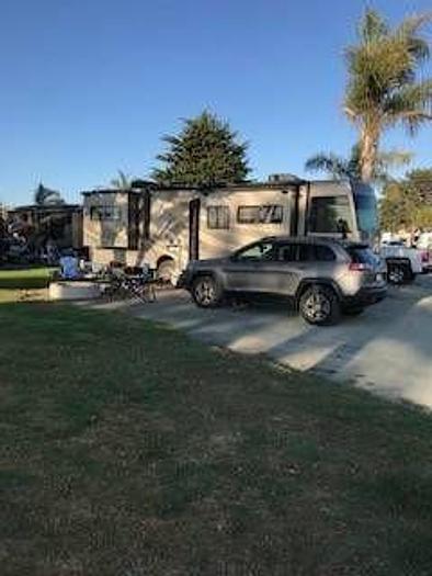 Used 2010 Winnebago Sightseer 33C