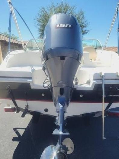 Used 2015 Hurricane 187 Sundeck OB