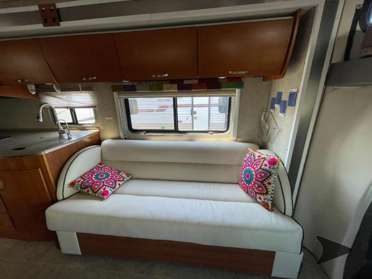 Used 2008 Fleetwood RV Icon 24A Class C Motorhome