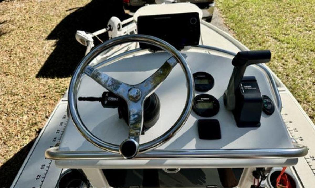 Used 2015 Action craft boat