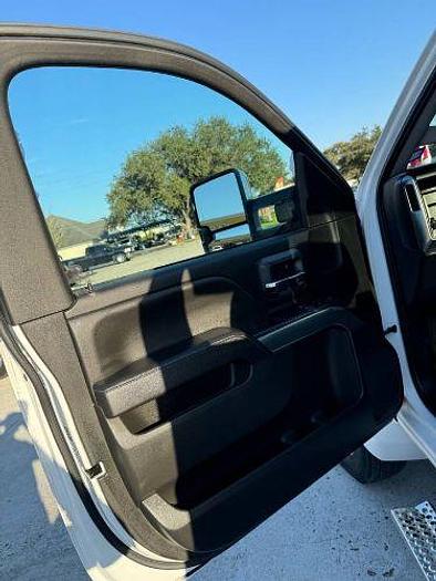 Used 2019 Chevrolet Silverado MD LT