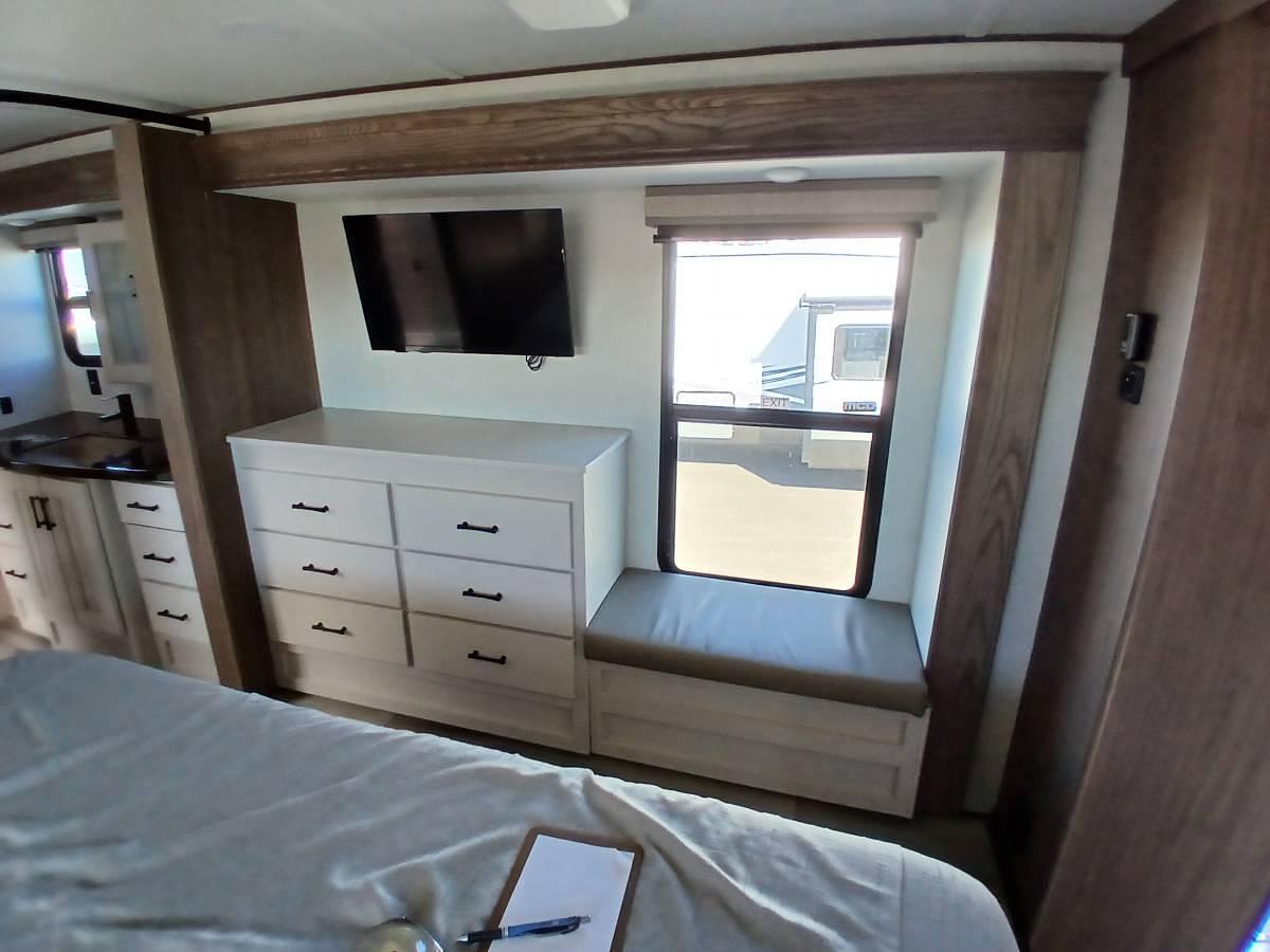 Used 2023 Alliance Paradigm 382RK Fifth Wheel