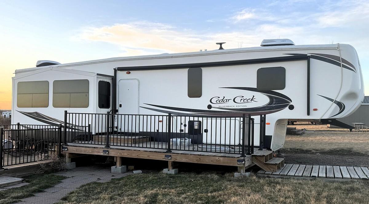 Used 2019 Forest River Cedar Creek Silverback 37MBH