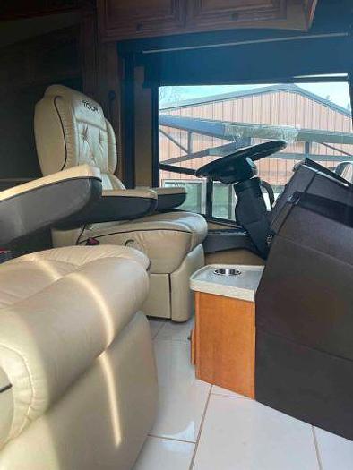 Used 2016 Winnebago Grand Tour 42QL