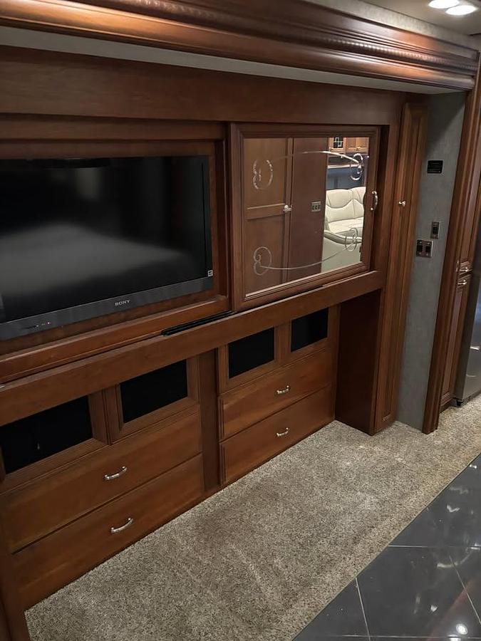 Used 2013 American Coach American Revolution 38S Class A Motorhome
