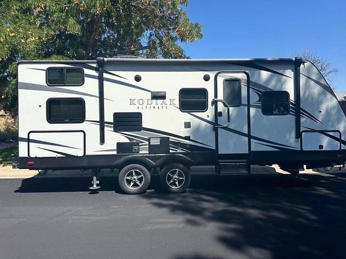 Used 2018 Dutchmen Kodiak Ultimate 240BHSL