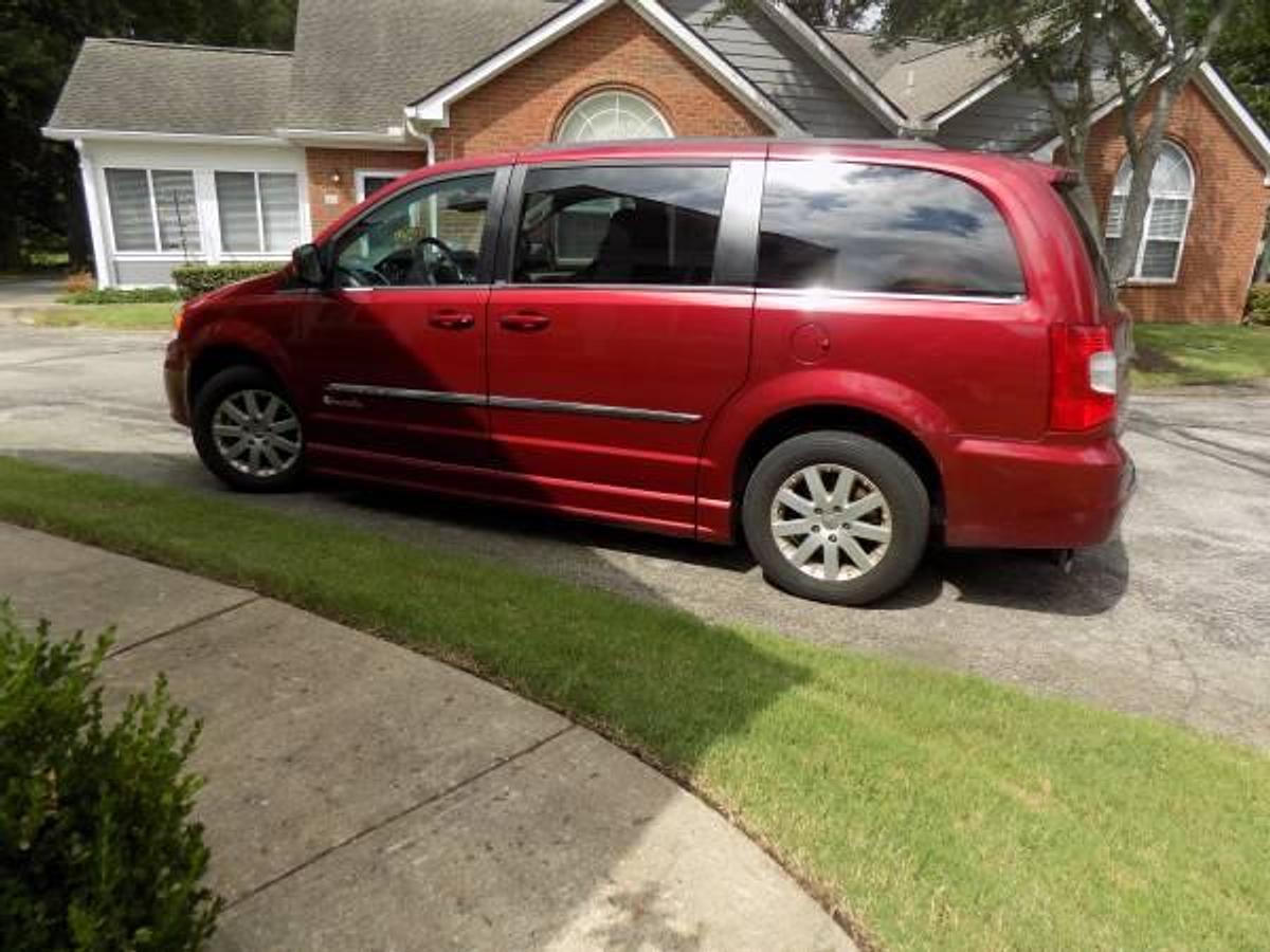 Used 2014 Chrysler Town & Country Handicapped Van
