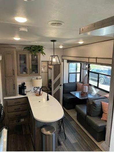 Used 2021 Heartland Elkridge 38RSRT