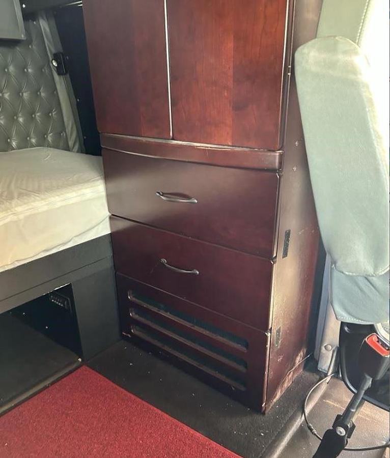 Used 2016 Western Star 5700XE