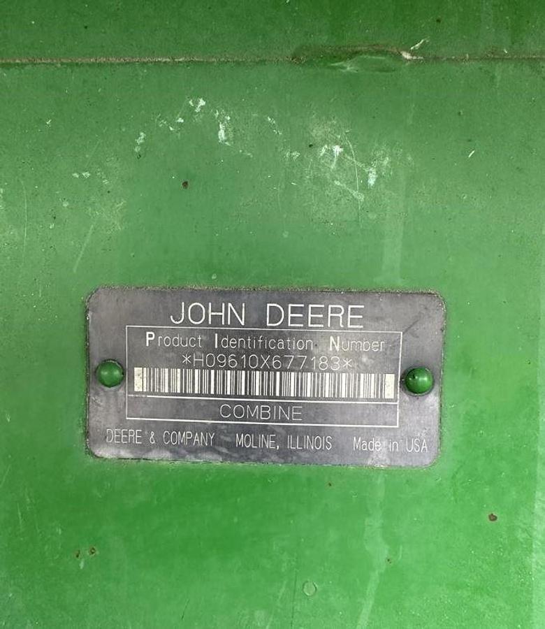 Used 1998 John Deere 9610 Combine