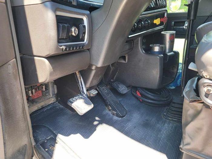 Used 2009 KENWORTH T800