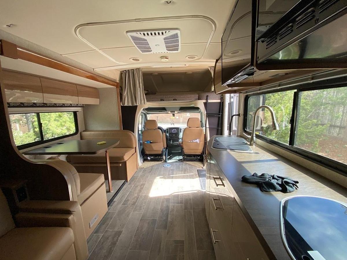 Used 2019 Winnebago View 24D Class C Motorhome