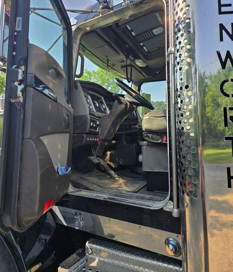 Used 2008 KENWORTH T800