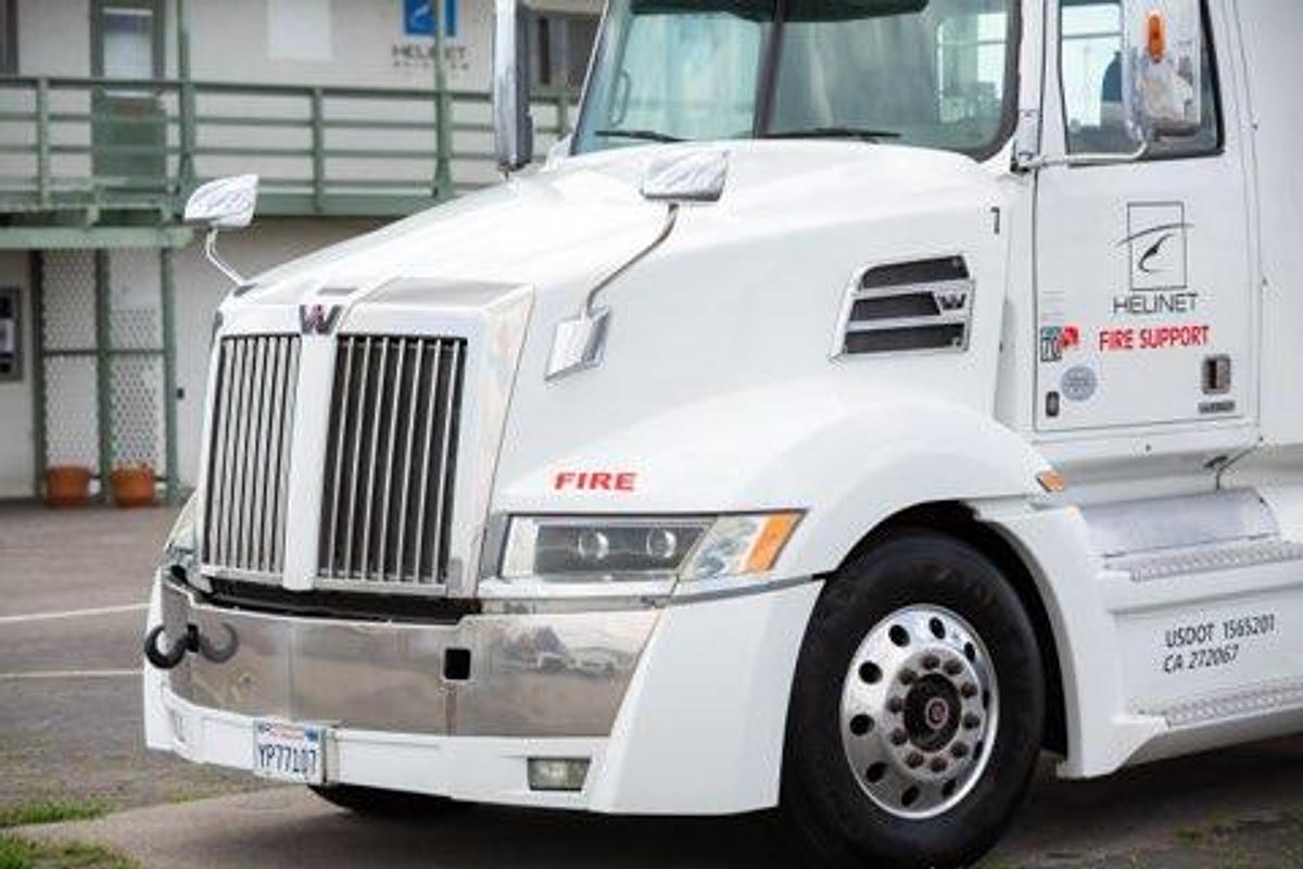 Used 2018 Western Star Sleeper Semi Truck