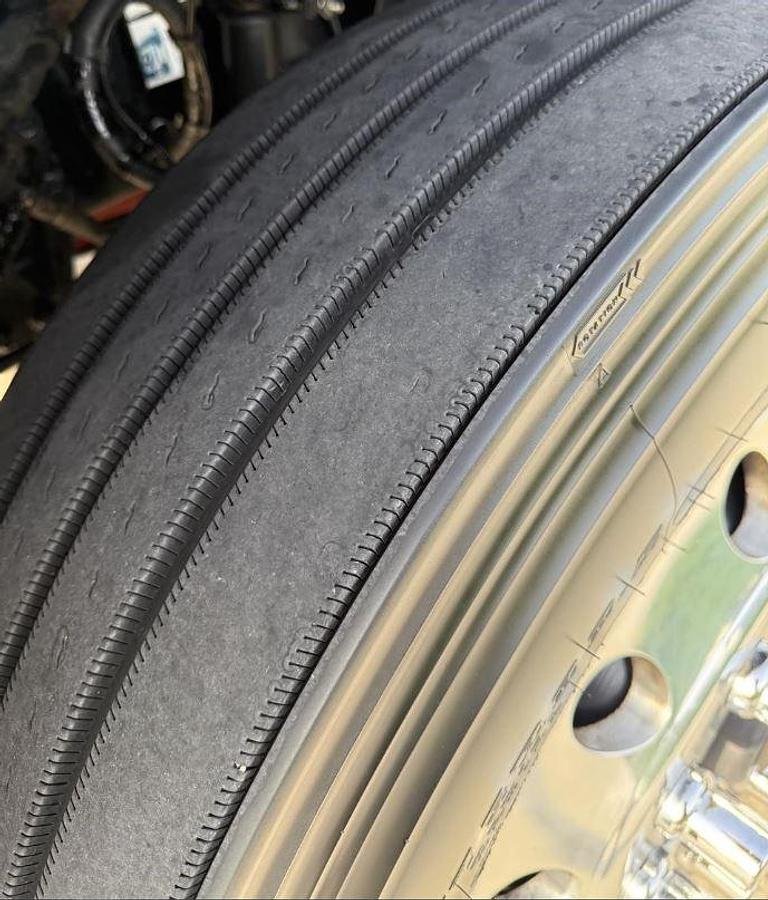 Used 2021 Kenworth W990