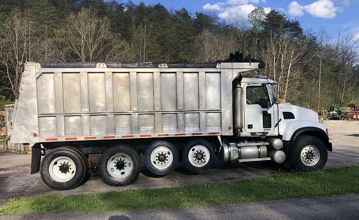 Used 2006 Mack Granite CV713
